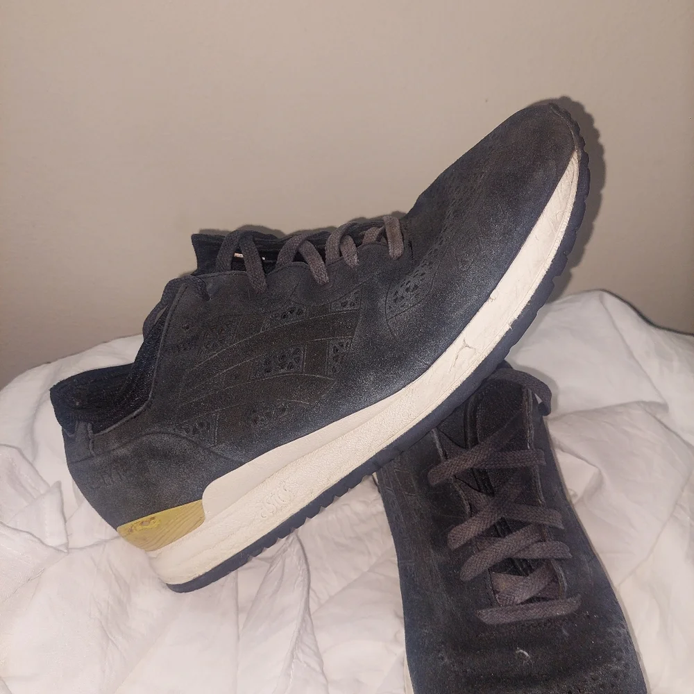 Mens ASICS Gel Lyte - Picture 2 of 5